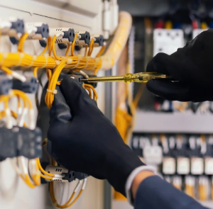 NR 10- Seg. em Inst. e Serviços com Eletricidade - Básico - Iniciação